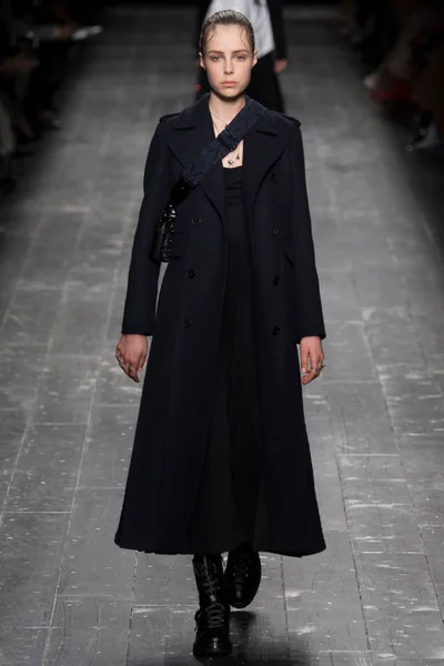 Look 7